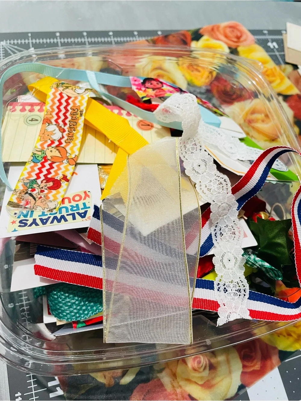 Crafts mixed things box